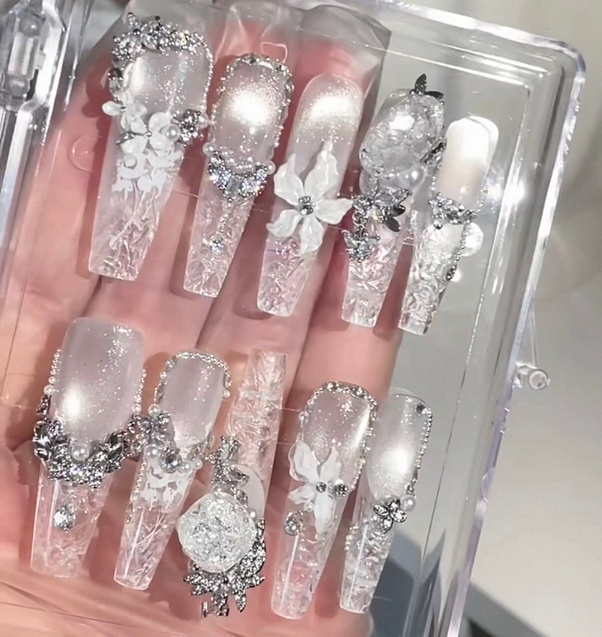 Glazed ice through cat's eye ice flower pure hand-worn armor high luxury gold temperament white removable nail patch