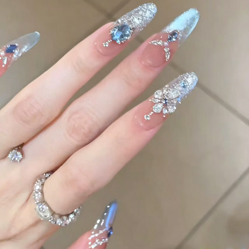 Glass beads gentle cat eye ice wear armor gradual change color diamond jewelry burst flash blue diamond long white advanced sense manicure