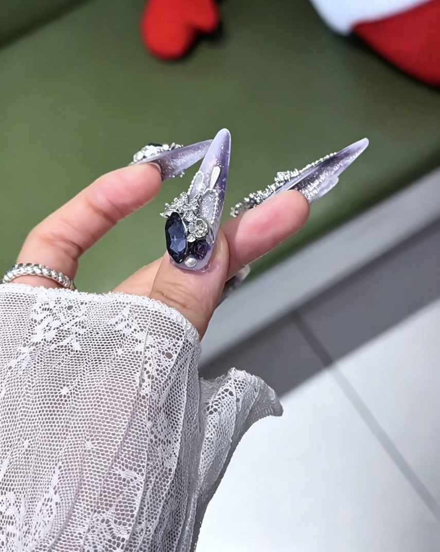 Hand-worn armor heavy industry luxury purple carving smudge long butterfly chain