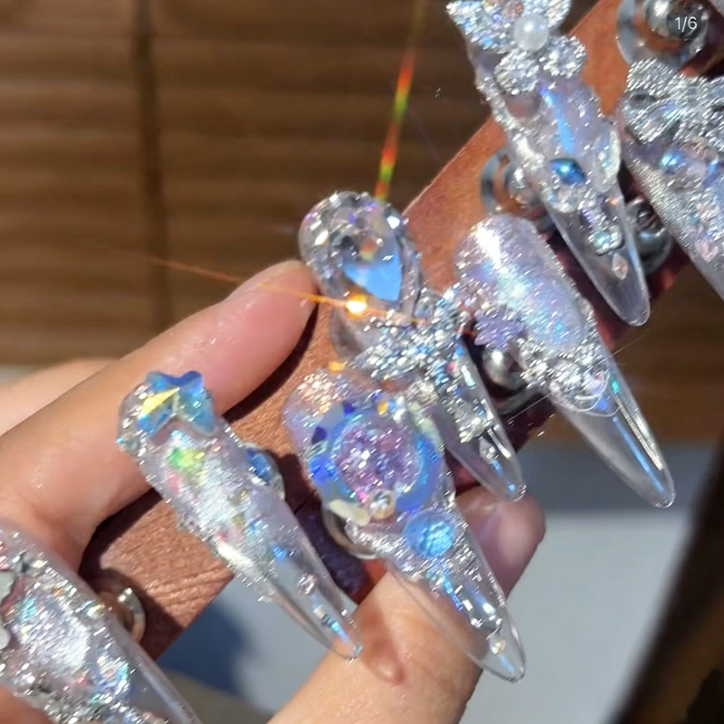 Hand-worn nail super beauty rotary diamond bridal nail bow whitening nail sticker can be reused