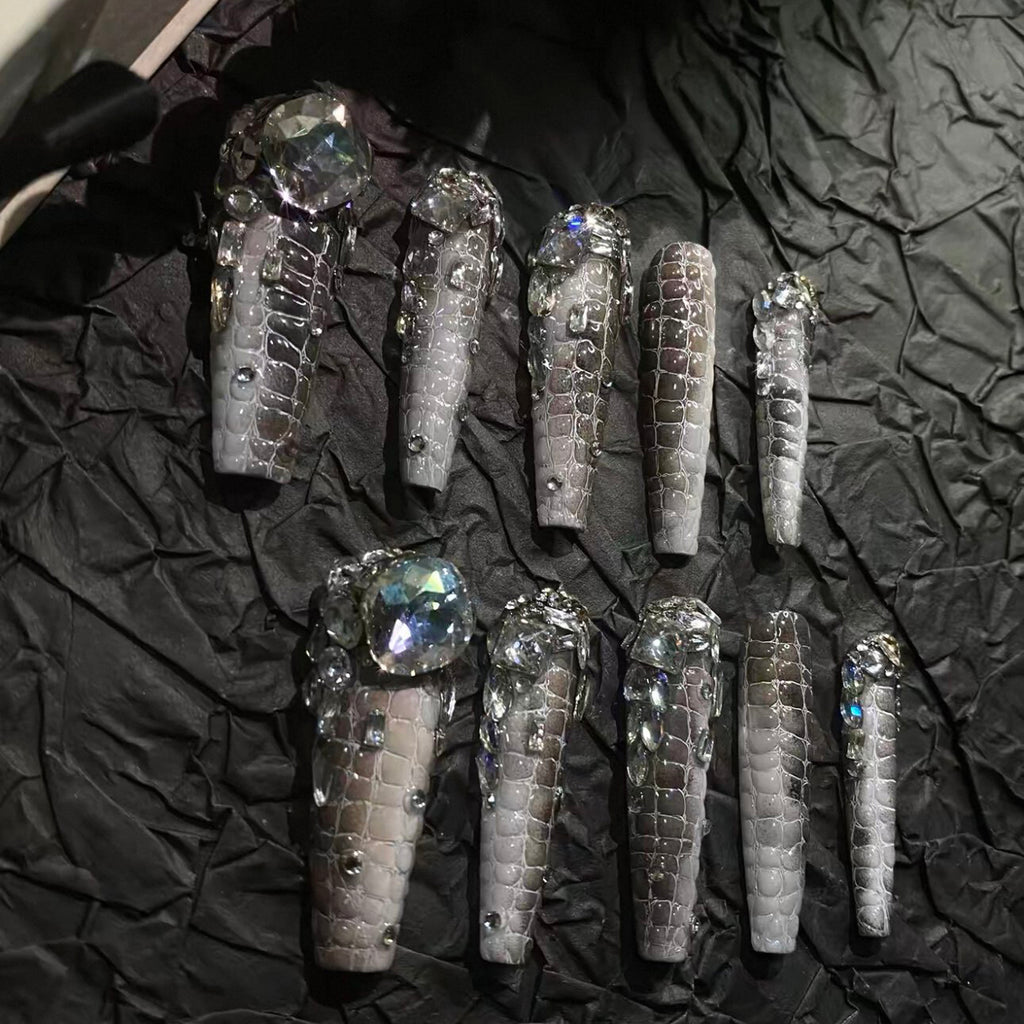 Himalayan crocodile pattern accessible luxury zircon k9 diamond classy handmade wearable nails personalized detachable nails manicure nails