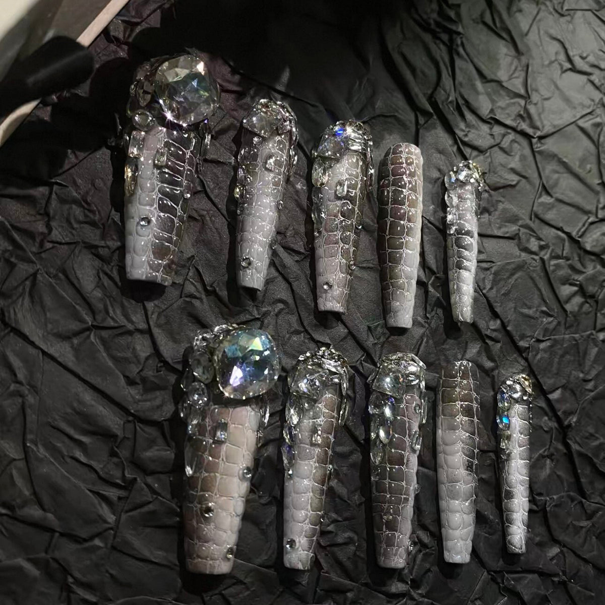Himalayan crocodile pattern accessible luxury zircon k9 diamond classy handmade wearable nails personalized detachable nails manicure nails