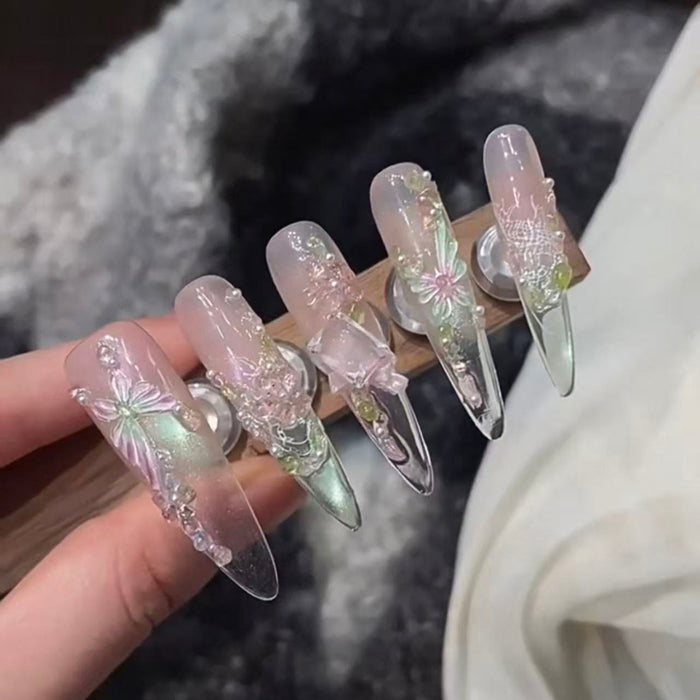Ice flower gentle white pure desire side light cat eye hand pinch three-dimensional ice flower zircon wear armor