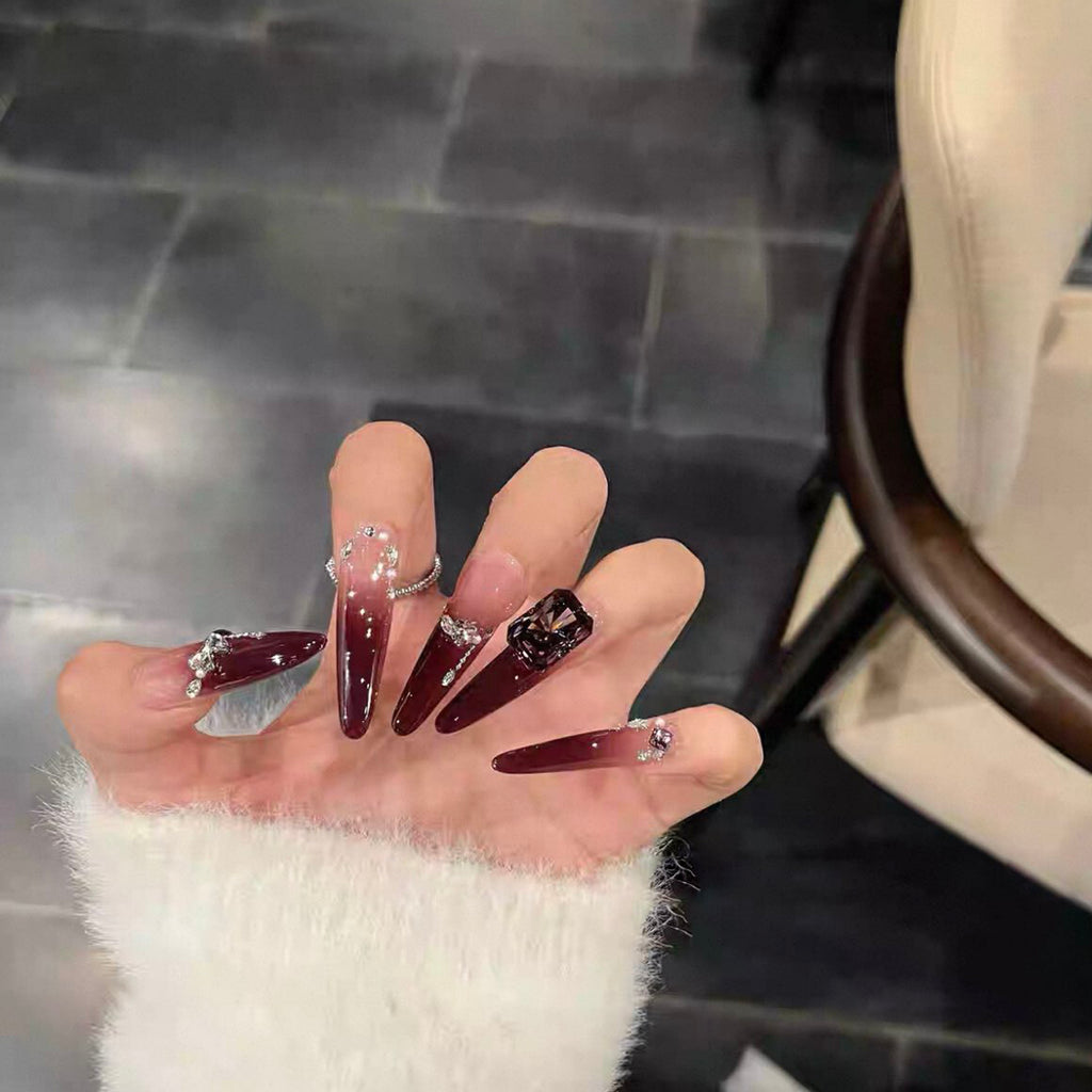 High-end, whitening, gradient cherry color, french diamond, fine long hand-worn nails