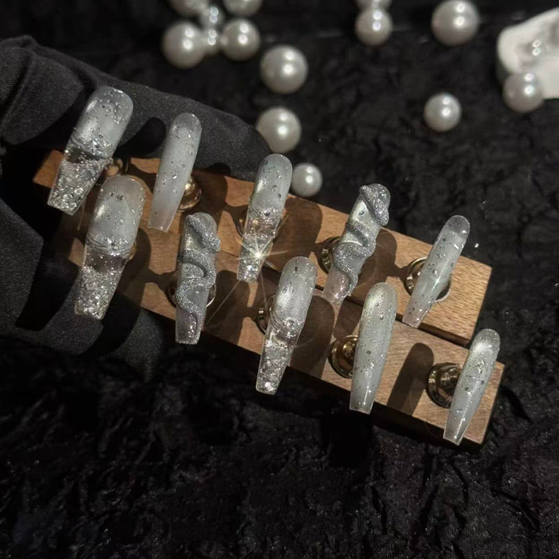 Luminous color-changing luminous wearing armor, quicksand three-dimensional snake niche design nail piece