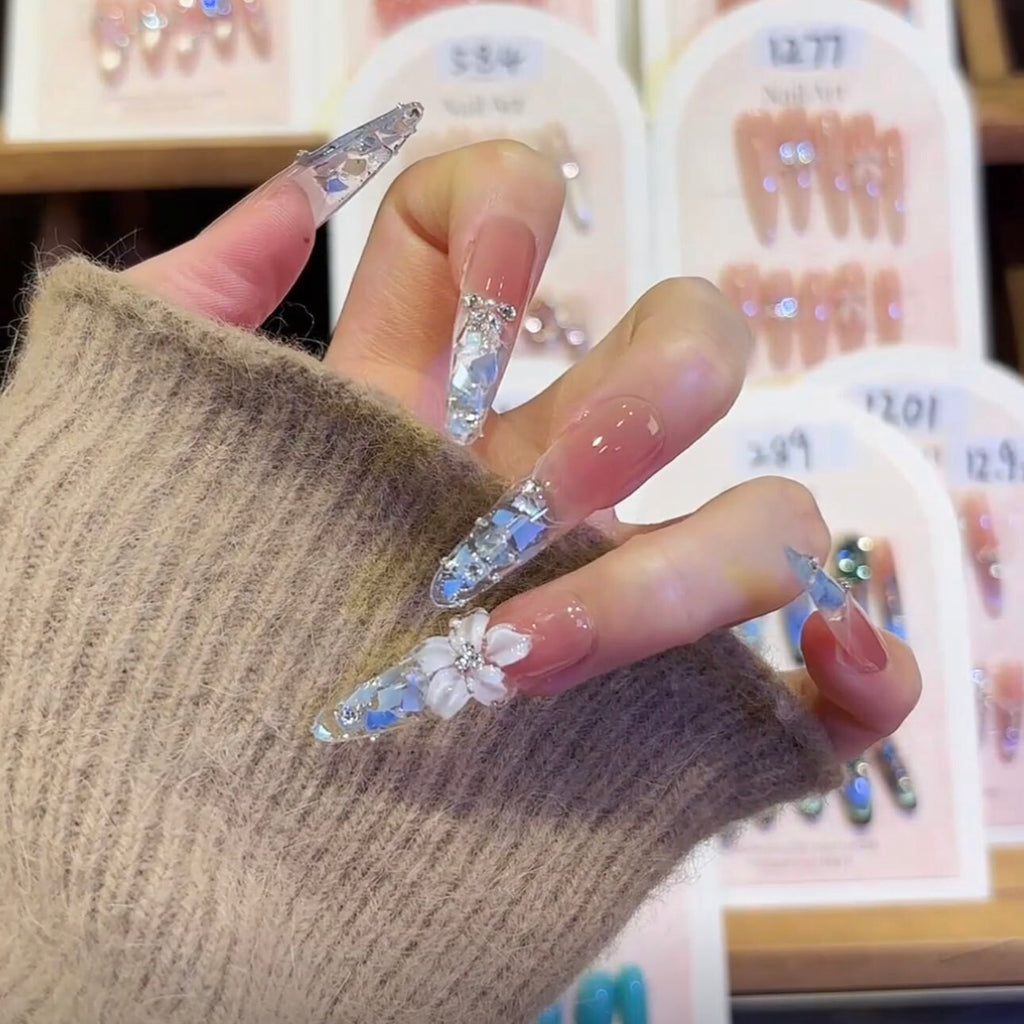 Handmade wearable nail art heavy industry golden wings flowing hemp classy design