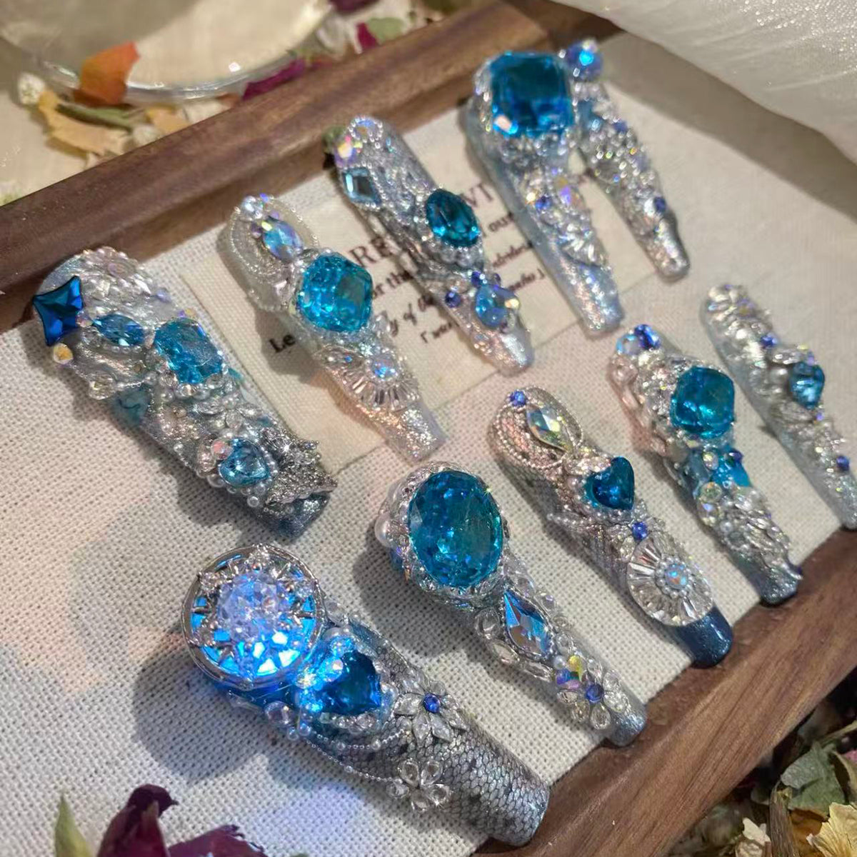 Heavy industry blue printed light-up model huazi ice-cut zircon diamond handmade wearable nails personalized detachable nails manicure