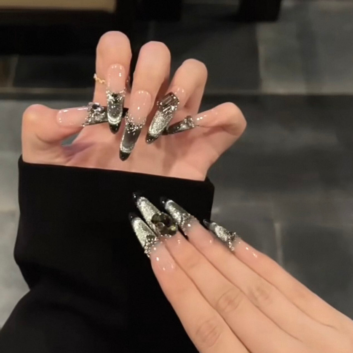 Sweet and cool style, white and sparkling, dark smile, cat eye, stacked diamonds, high-end long style handmade wearable nails