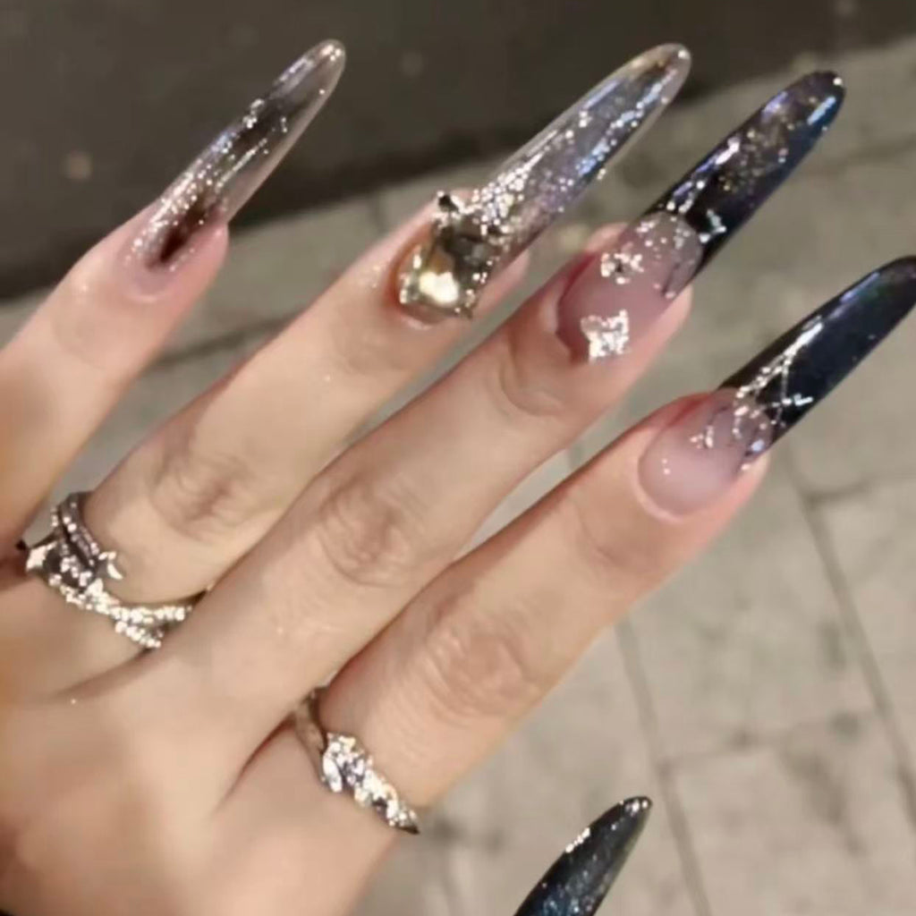 Pure handmade Spice Girl black and silver manicure temperament smudged cat eye flash Japanese wear armor