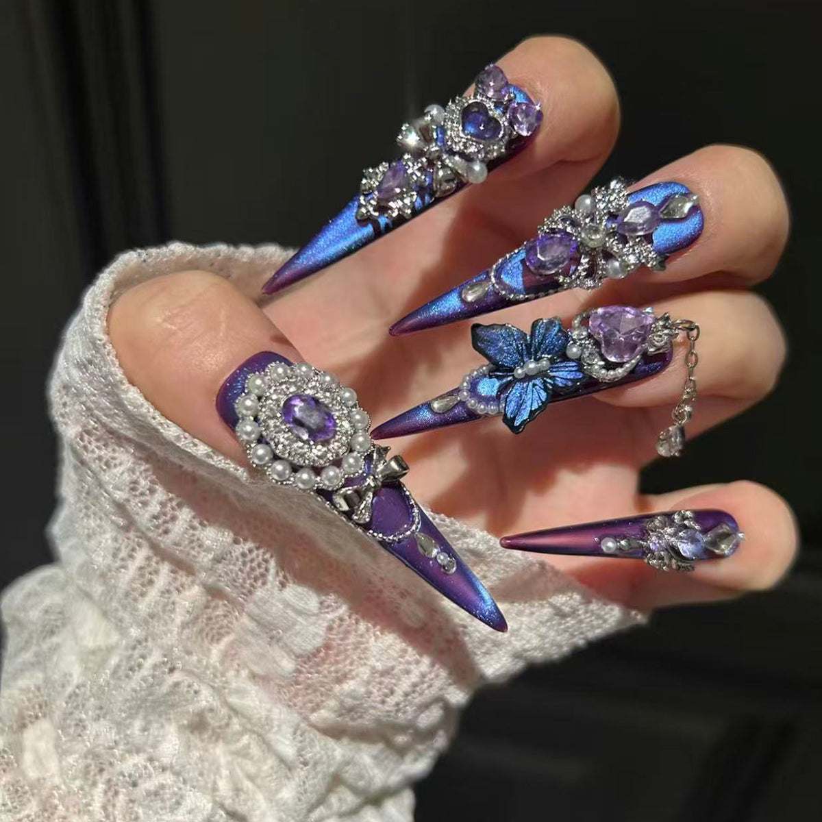 Halloween handmade press-on nails: premium purple cat eye manicure, whitening, exquisite luxury false nail stickers