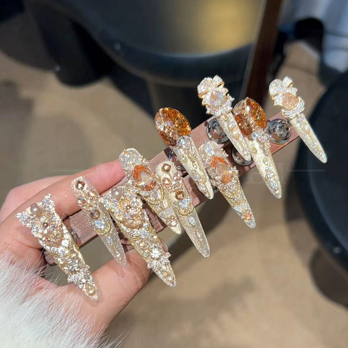 Explosive hand-worn armor, thin dog tip full of diamonds, heavy industry pure desire to smudge advanced wear manicure