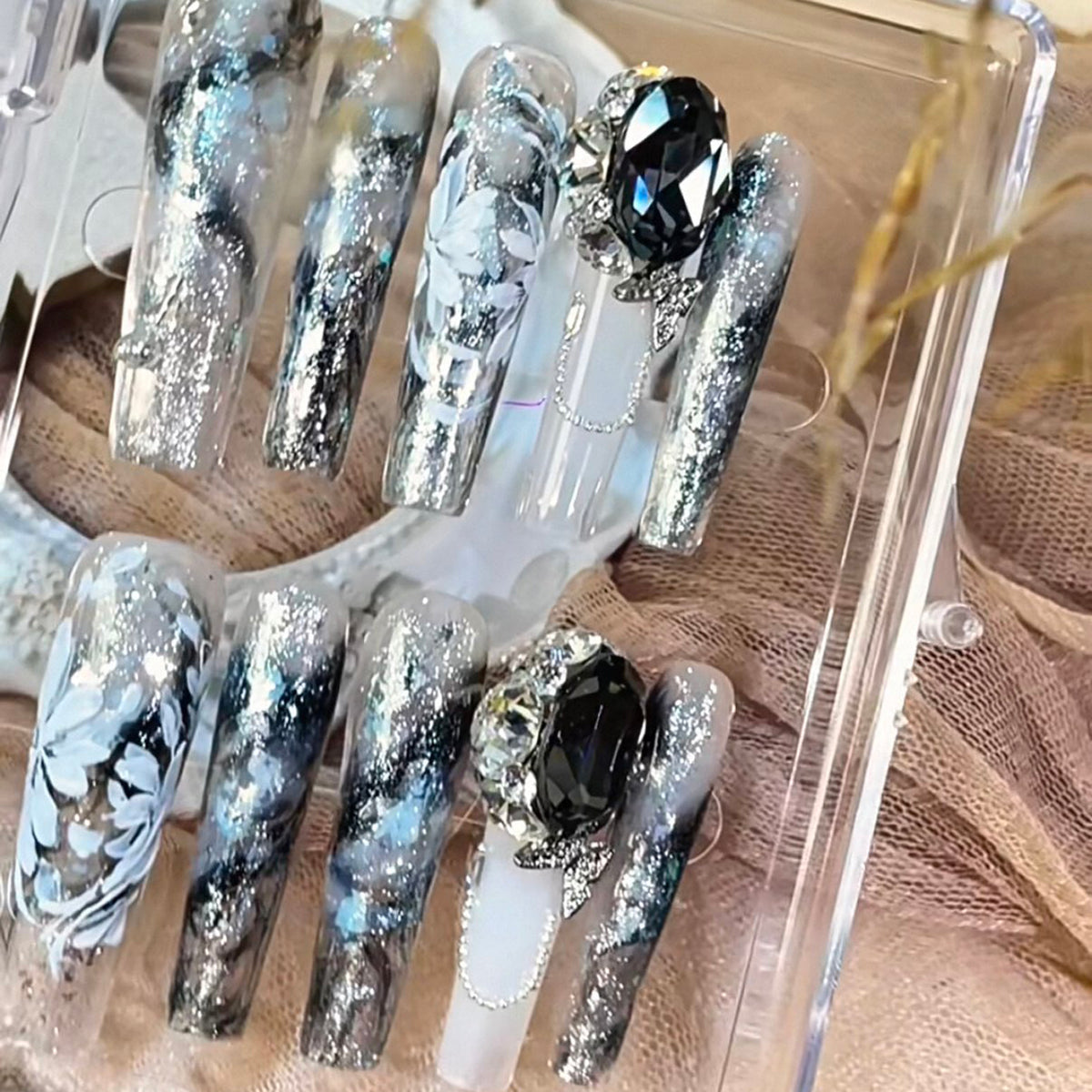 Obsidian socialite chic handmade press-on nails - all-chinese dark & edgy new style nail art patches