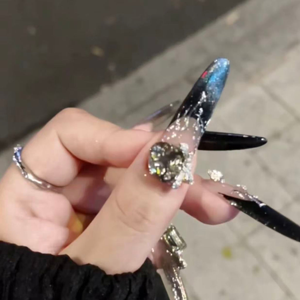 Pure handmade Spice Girl black and silver manicure temperament smudged cat eye flash Japanese wear armor