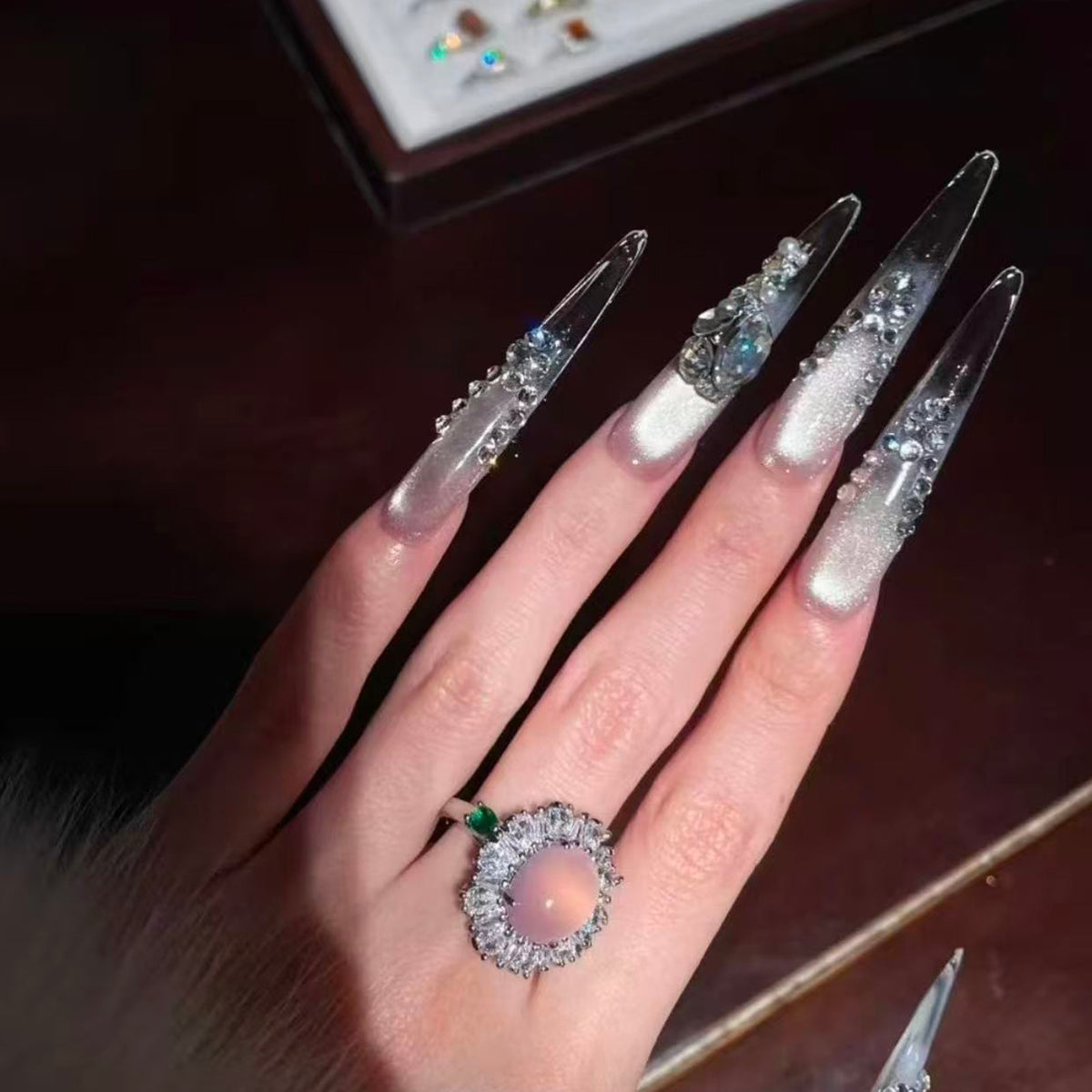 Super Immortal Atmosphere Shining Aurora Full Diamond Cat's Eye Pure Handmade Wedding Photos Nail Art Wear Nail Art