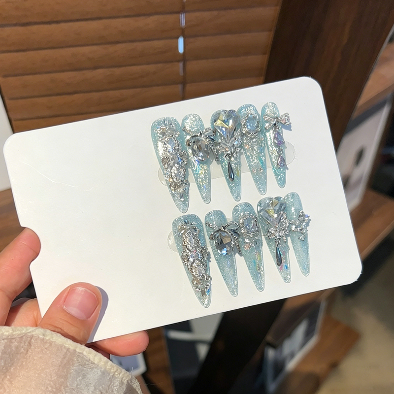 Light luxury flash heavy industry sea blue cat eye wearing nail temperament white advanced sense wearing nail art