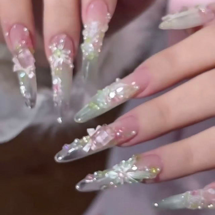 Ice flower gentle white pure desire side light cat eye hand pinch three-dimensional ice flower zircon wear armor
