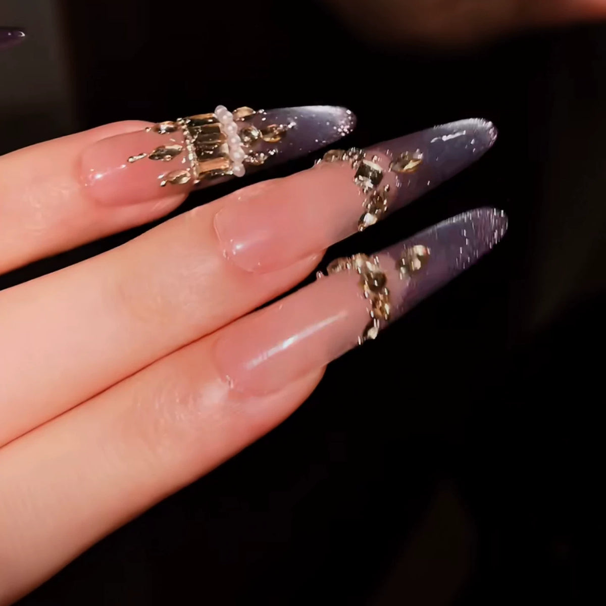 Fall and winter handmade wearable manicure fine dog french violet flash cat eye fake nails detachable whitening wedding nails