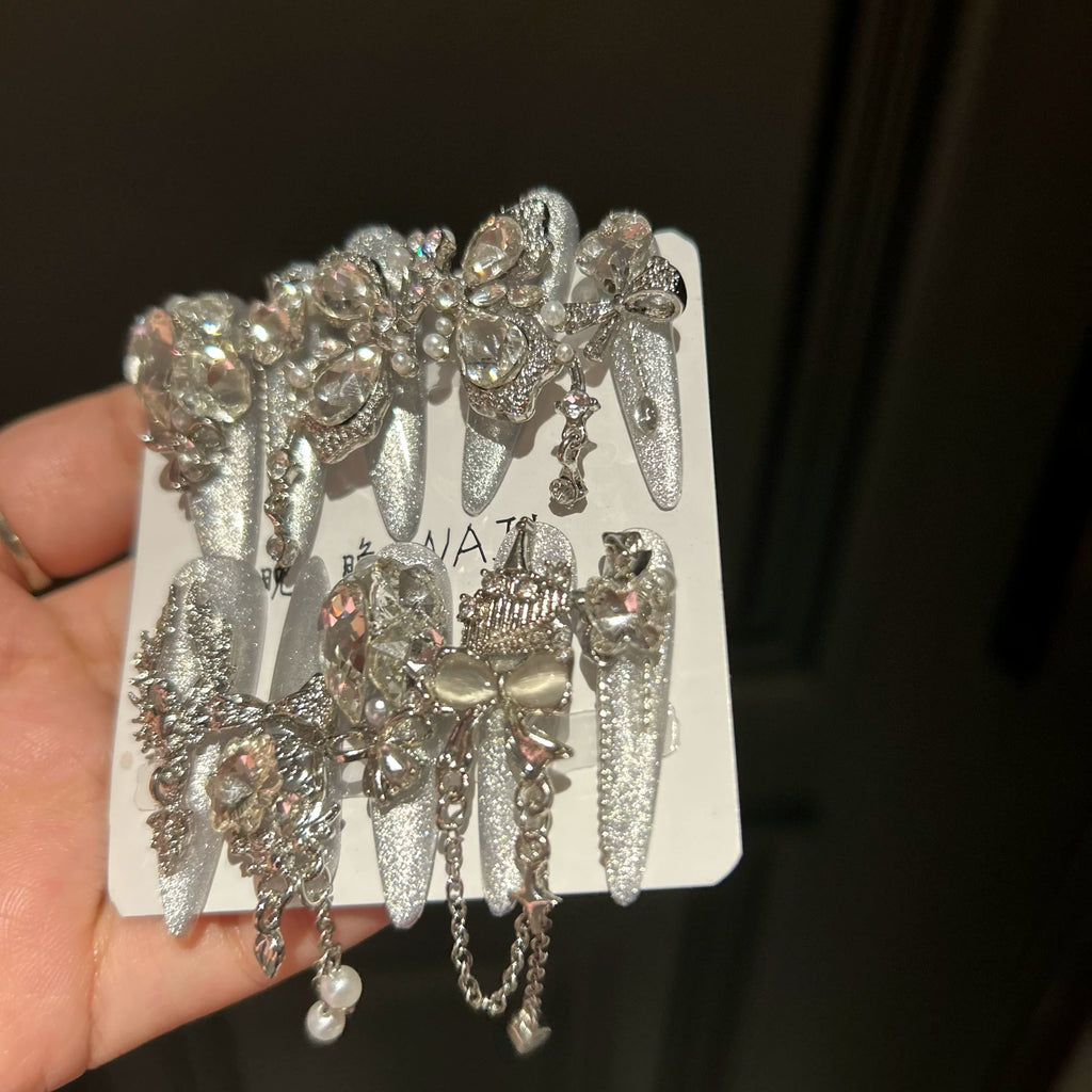 Handmade press-on nails - premium butterfly & cat eye designs