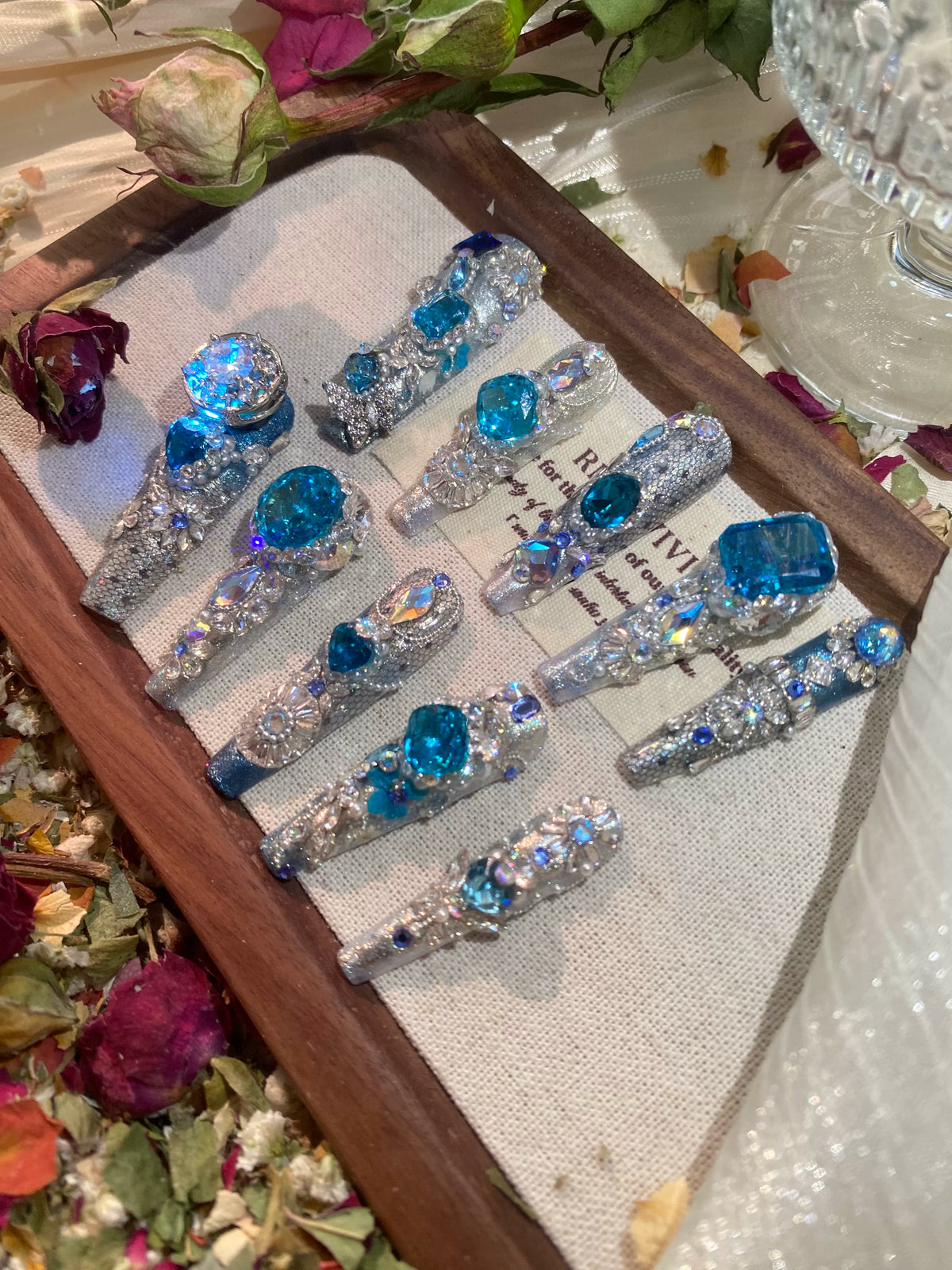 Heavy industry blue printed light-up model huazi ice-cut zircon diamond handmade wearable nails personalized detachable nails manicure