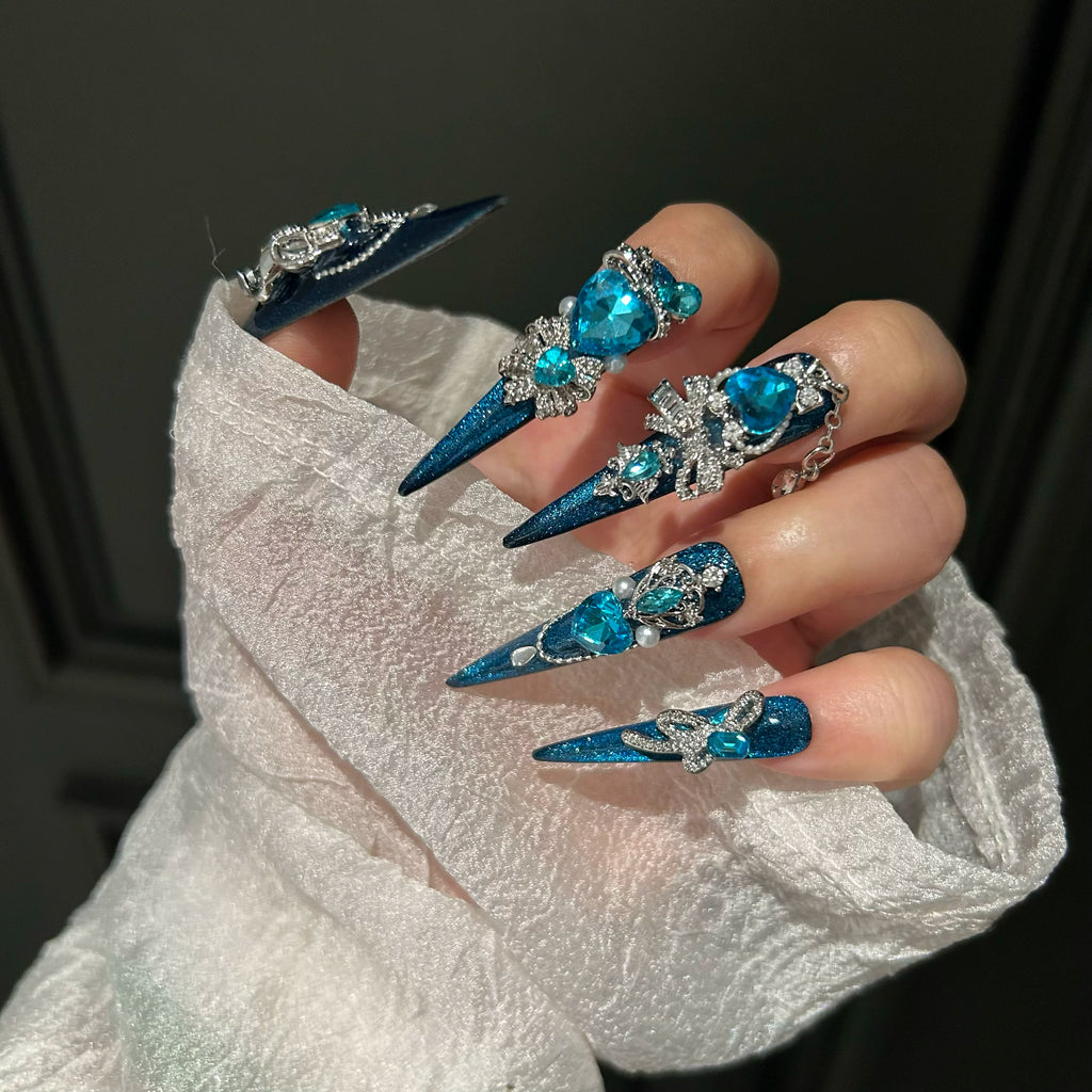 Original handmade wearable cat eye high-end blue light luxury heavy industry new patch nail art detachable