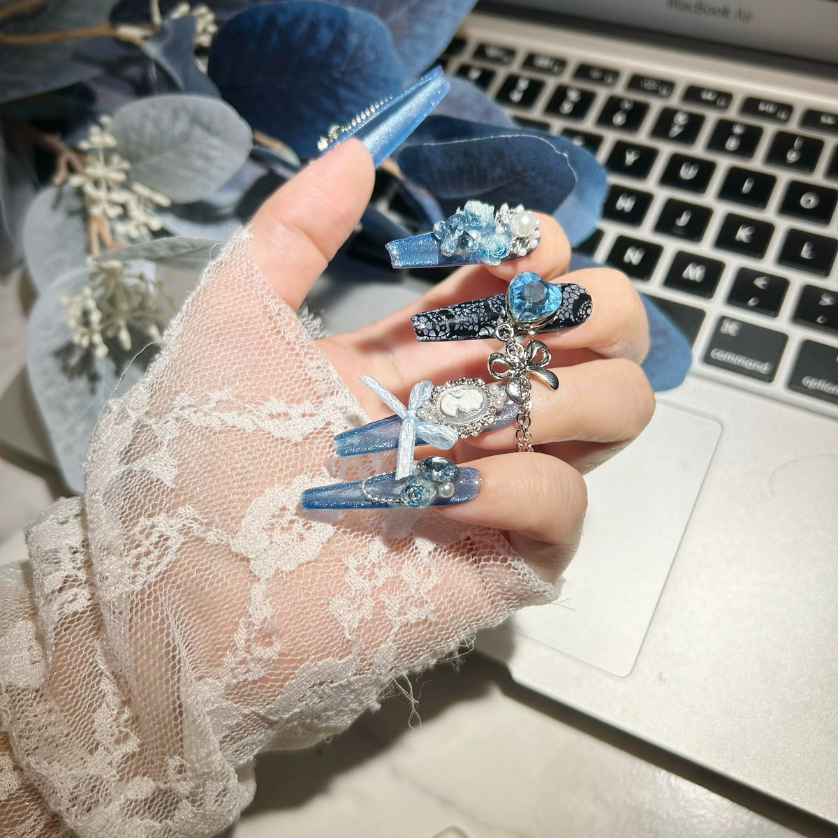 Original nail art heavy industry handmade wearable blue rose pure handmade wearable nails luxurious niche cat eye
