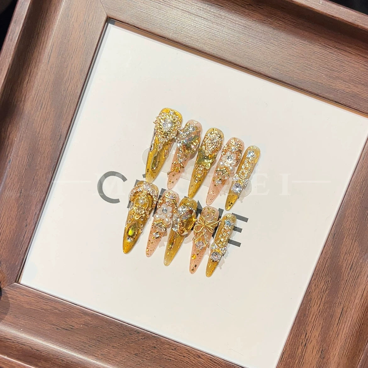 New gold glitter handmade full diamond press-on nails - gold, brightening, high-end press-on nails