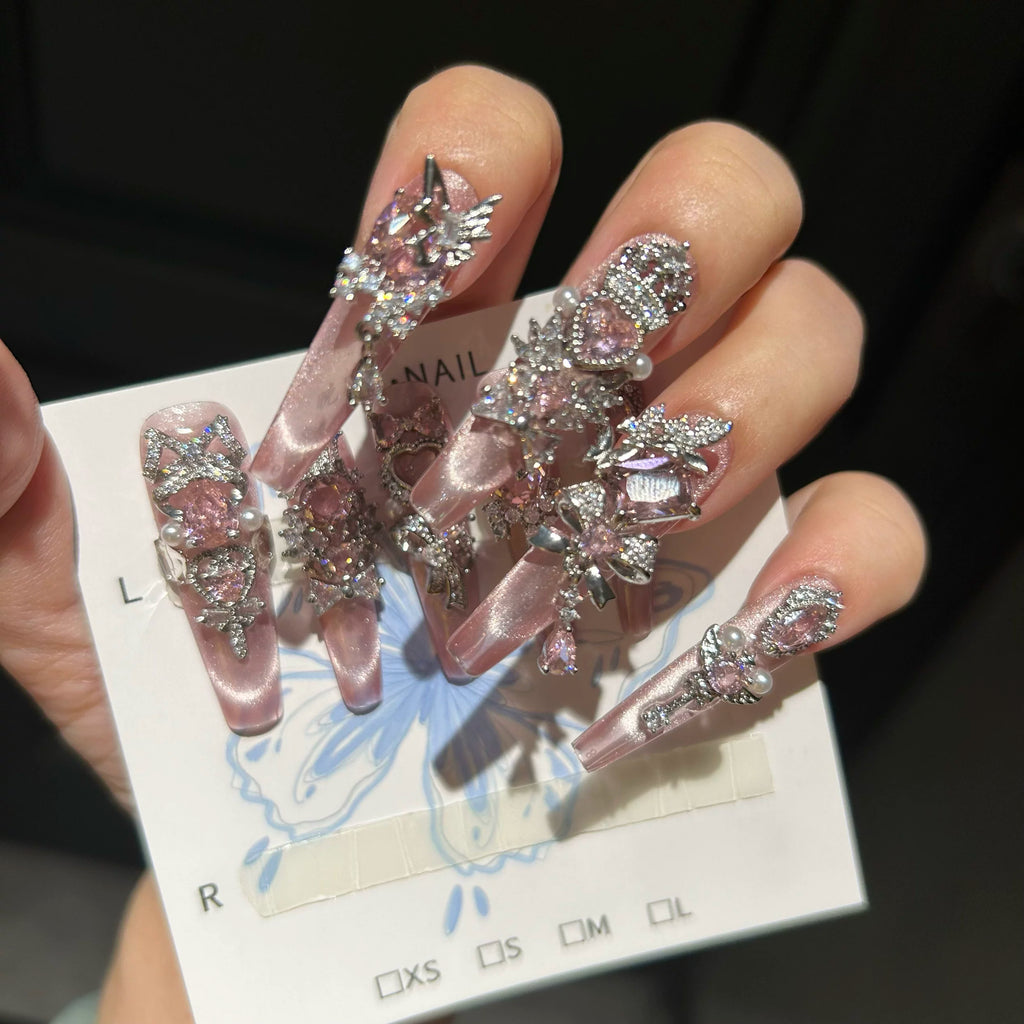 Handmade press-on nails: premium, unique, and flattering - nail art stickers for a natural look