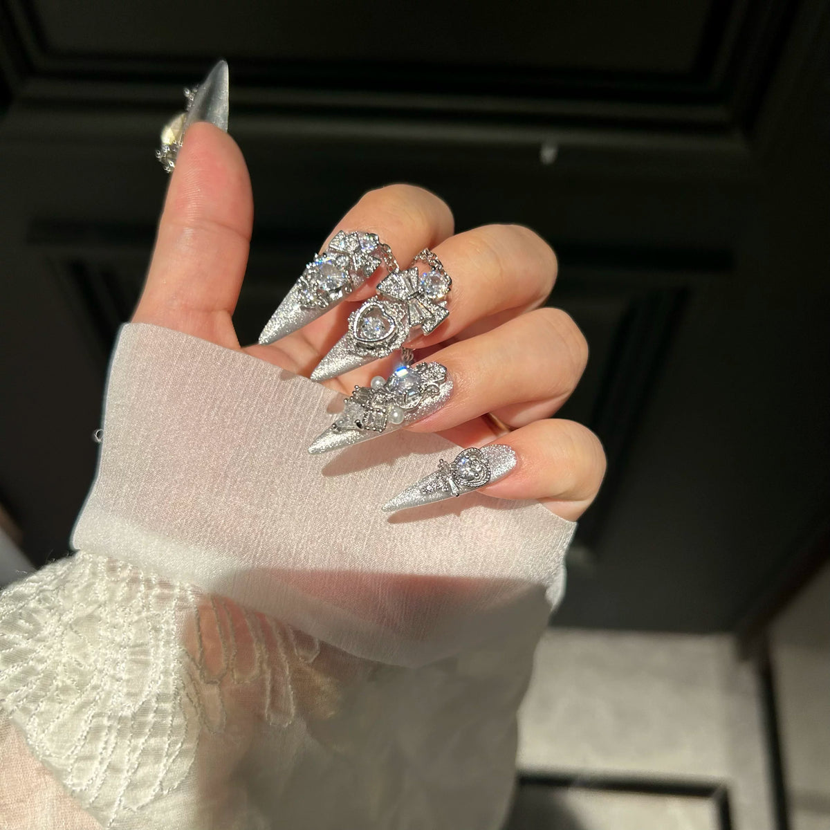 Thousand gold pure handmade wearable armor full zirconium eastern zhou diamond classyluxury handmade nail art patch beating heart