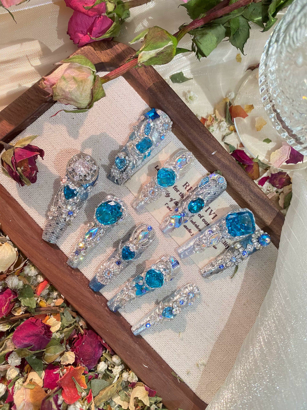 Heavy industry blue printed light-up model huazi ice-cut zircon diamond handmade wearable nails personalized detachable nails manicure