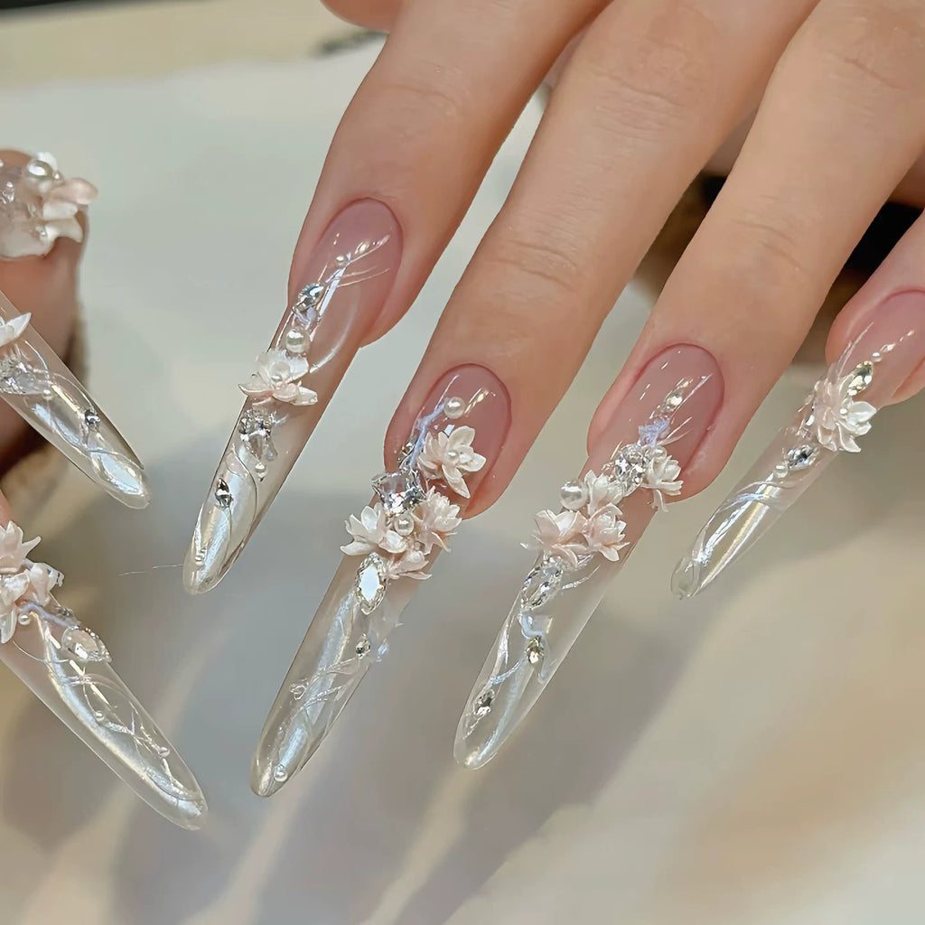 Spring and summer handmade popular wear-resistant long pointed nails stereo carved cat eye show off fake nails finished wedding nails