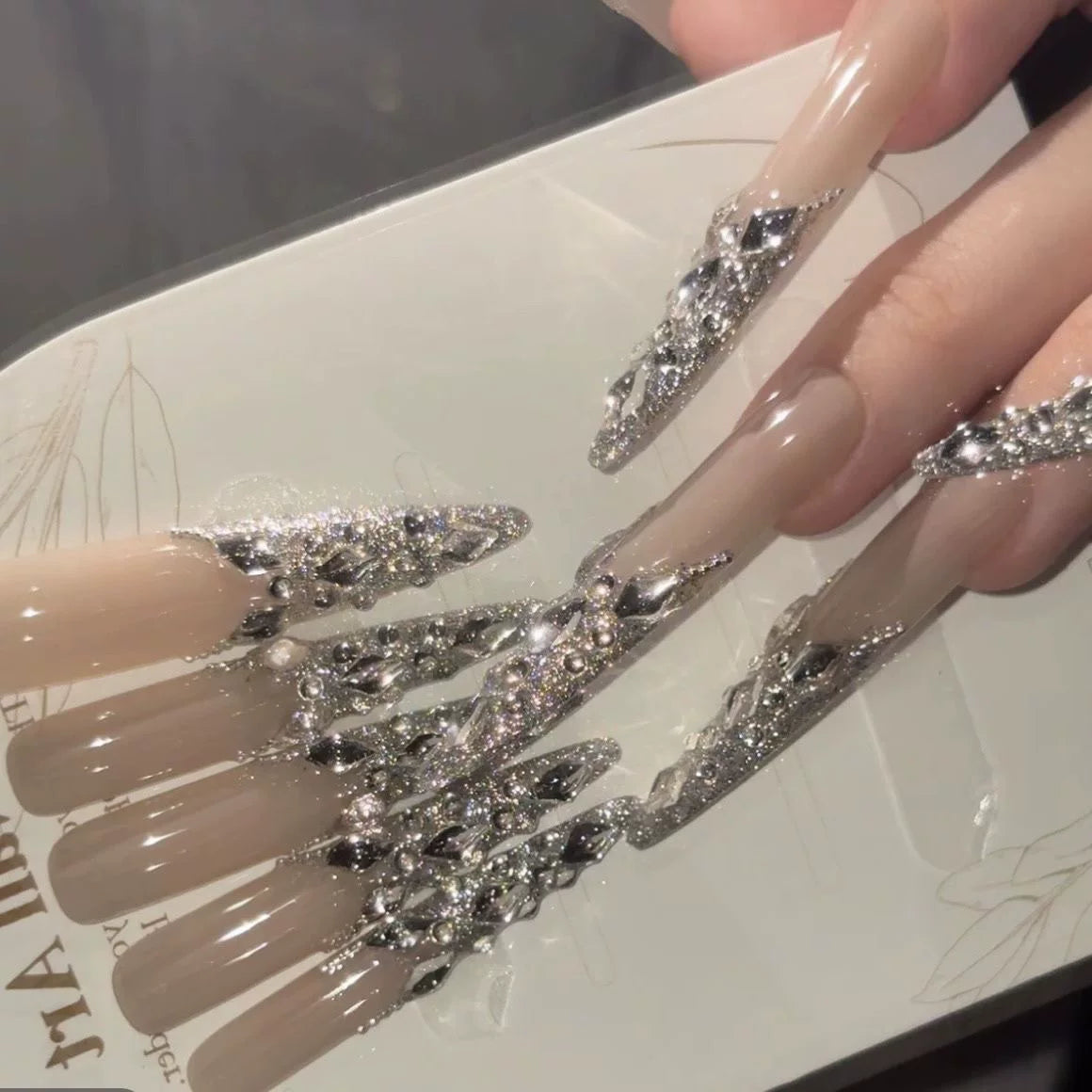 Pure handmade full-diamond French daughter gold flash nails removable wedding nail light luxury whitening advanced nail art wearing temperament