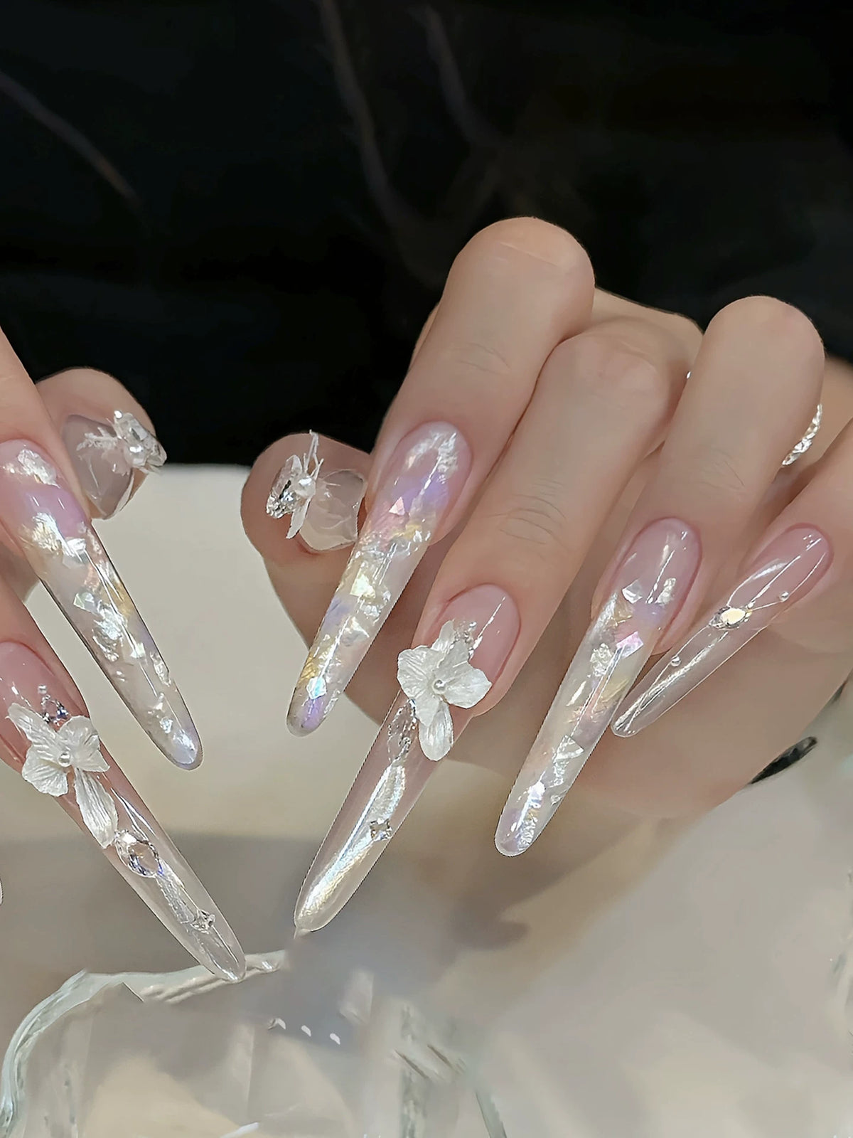 Spring and summer handmade popular wear-resistant long pointed nails stereo carved cat eye show off fake nails finished wedding nails