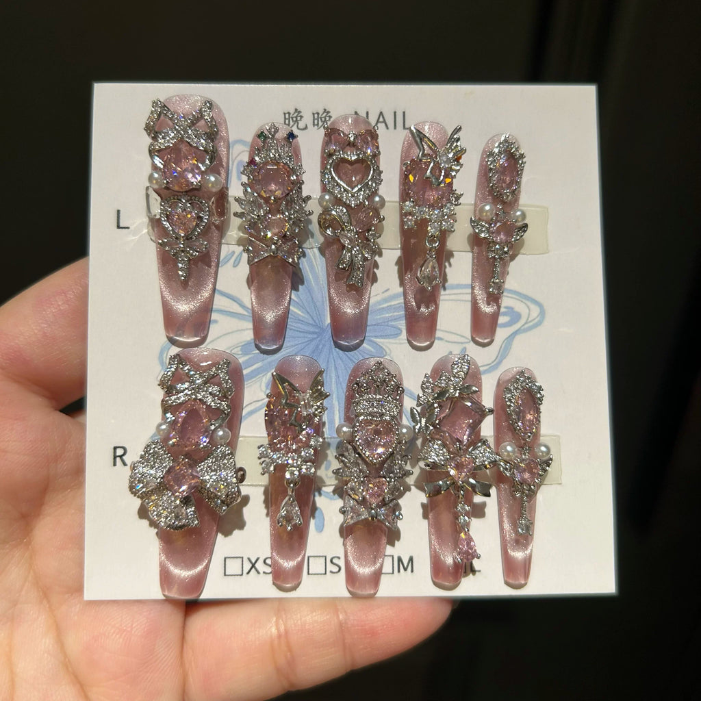Handmade press-on nails: premium, unique, and flattering - nail art stickers for a natural look