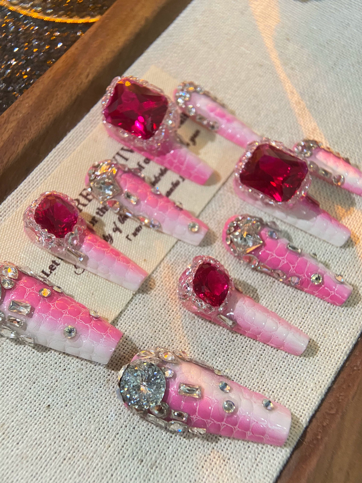 Crocodile pattern light luxury zircon diamond high-end handmade wearable nails personalized detachable nails manicure bridal nails