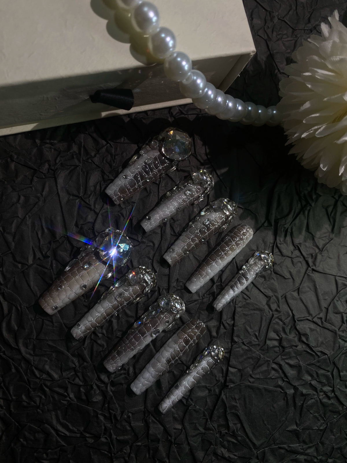 Himalayan crocodile pattern accessible luxury zircon k9 diamond classy handmade wearable nails personalized detachable nails manicure nails
