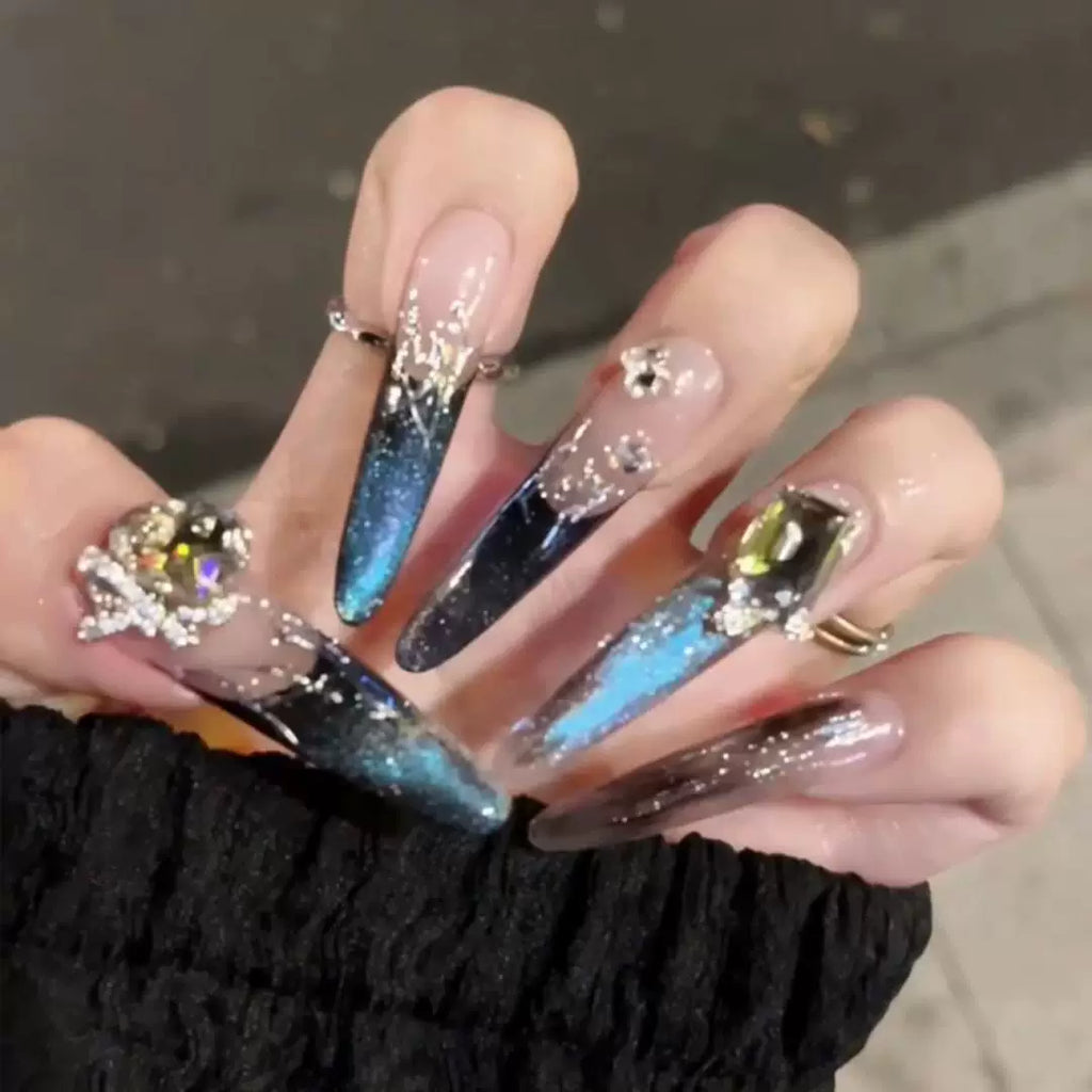 Pure handmade Spice Girl black and silver manicure temperament smudged cat eye flash Japanese wear armor