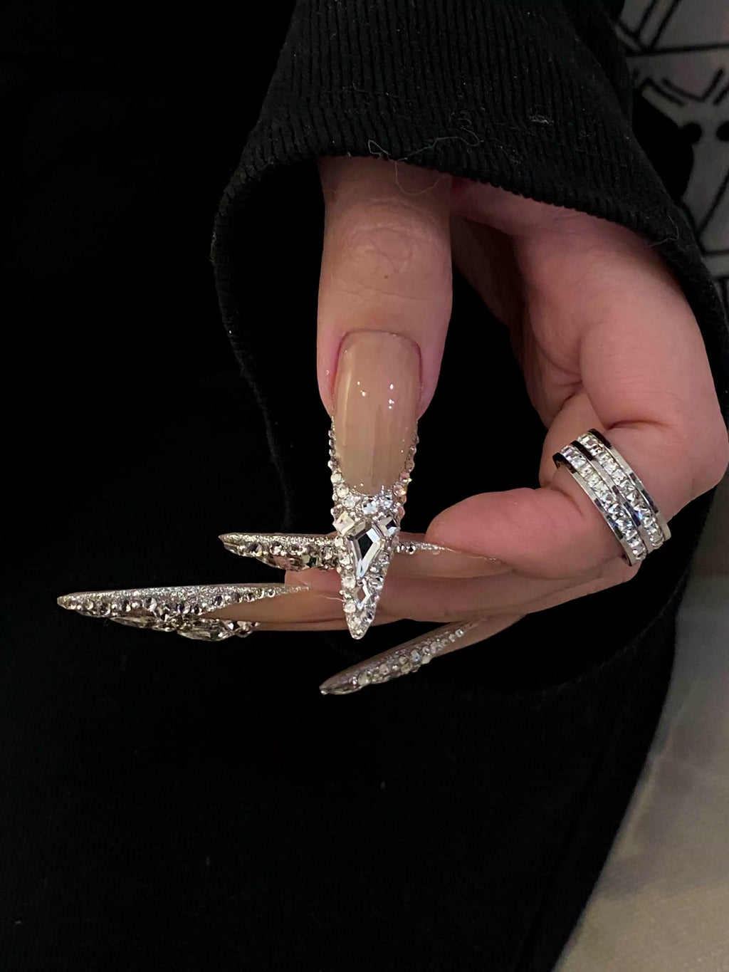 Handmade custom wedding dress wearing manicure French full diamond slender dog wedding nail European and American super long wedding nail pregnant woman bride