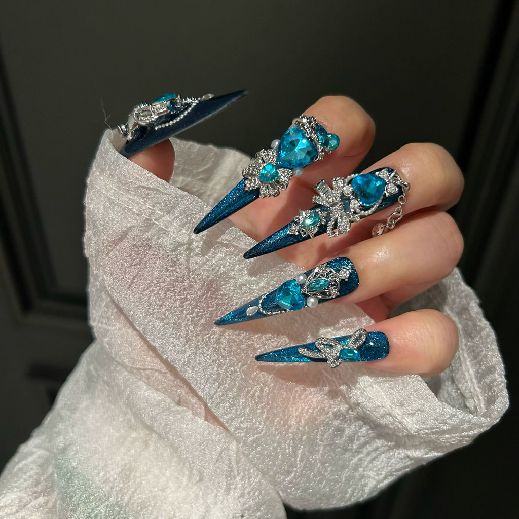 Original handmade wearable cat eye high-end blue light luxury heavy industry new patch nail art detachable
