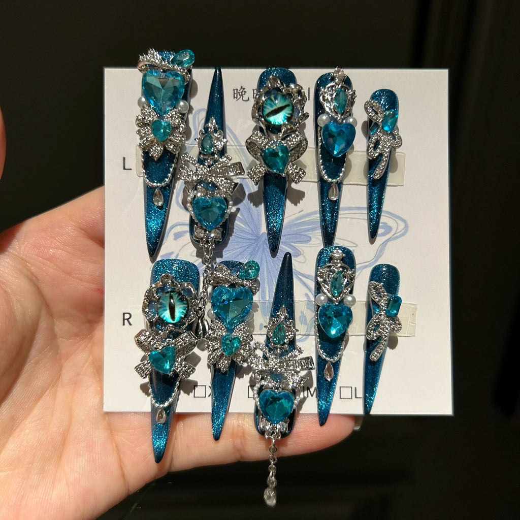 Original handmade wearable cat eye high-end blue light luxury heavy industry new patch nail art detachable