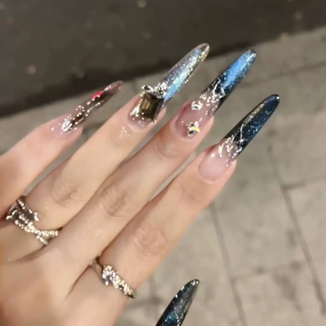 Pure handmade Spice Girl black and silver manicure temperament smudged cat eye flash Japanese wear armor