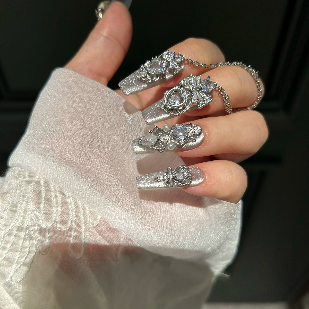 Thousand gold pure handmade wearable armor full zirconium eastern zhou diamond classyluxury handmade nail art patch beating heart