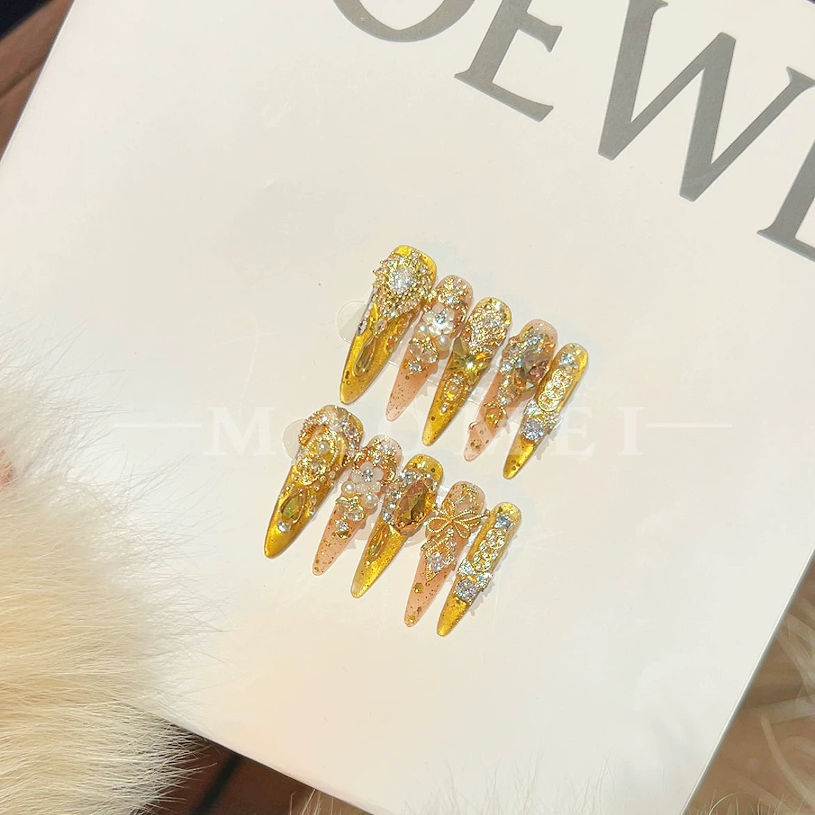 New gold glitter handmade full diamond press-on nails - gold, brightening, high-end press-on nails