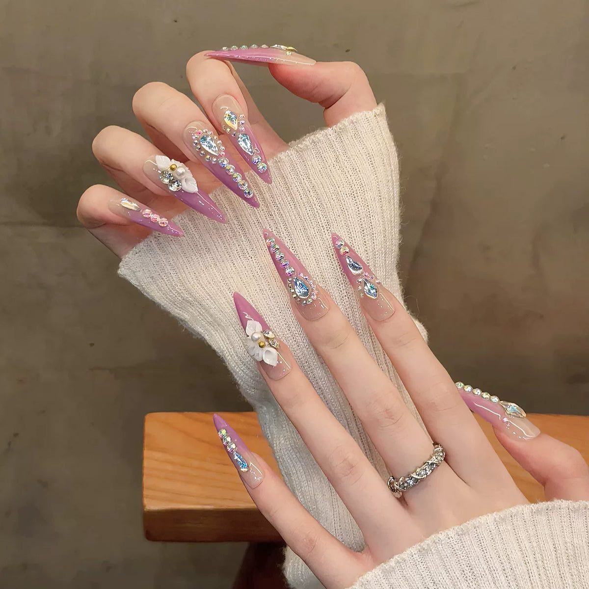 Handmade press-on nails, full diamond floral design, irregular shaped rhinestones, extra long length, whitening effect, high-end manicure, nail stickers