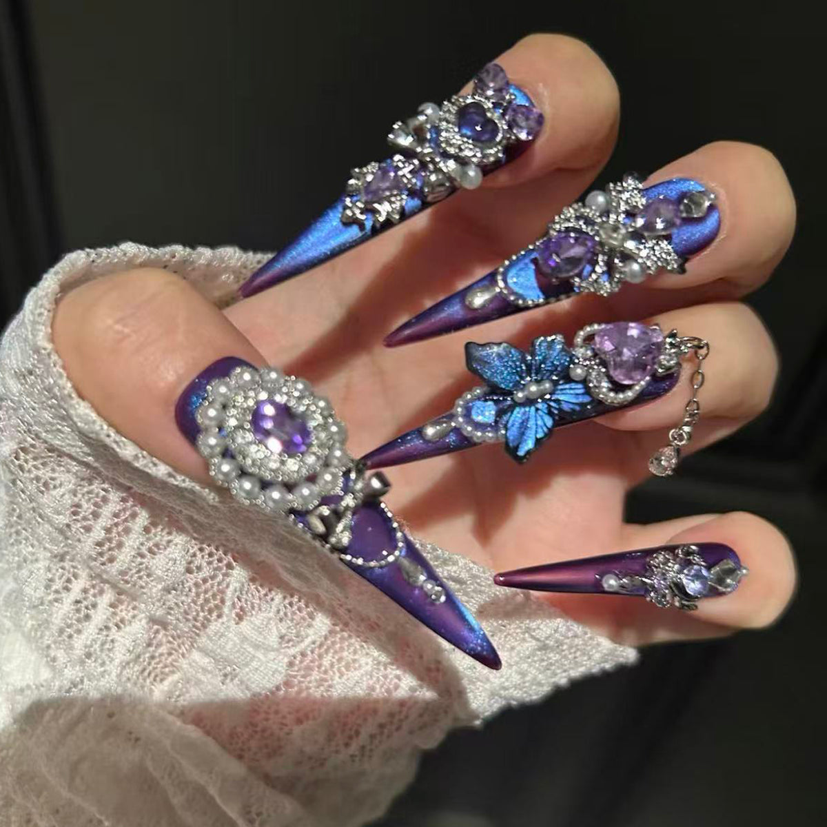 Halloween handmade press-on nails: premium purple cat eye manicure, whitening, exquisite luxury false nail stickers