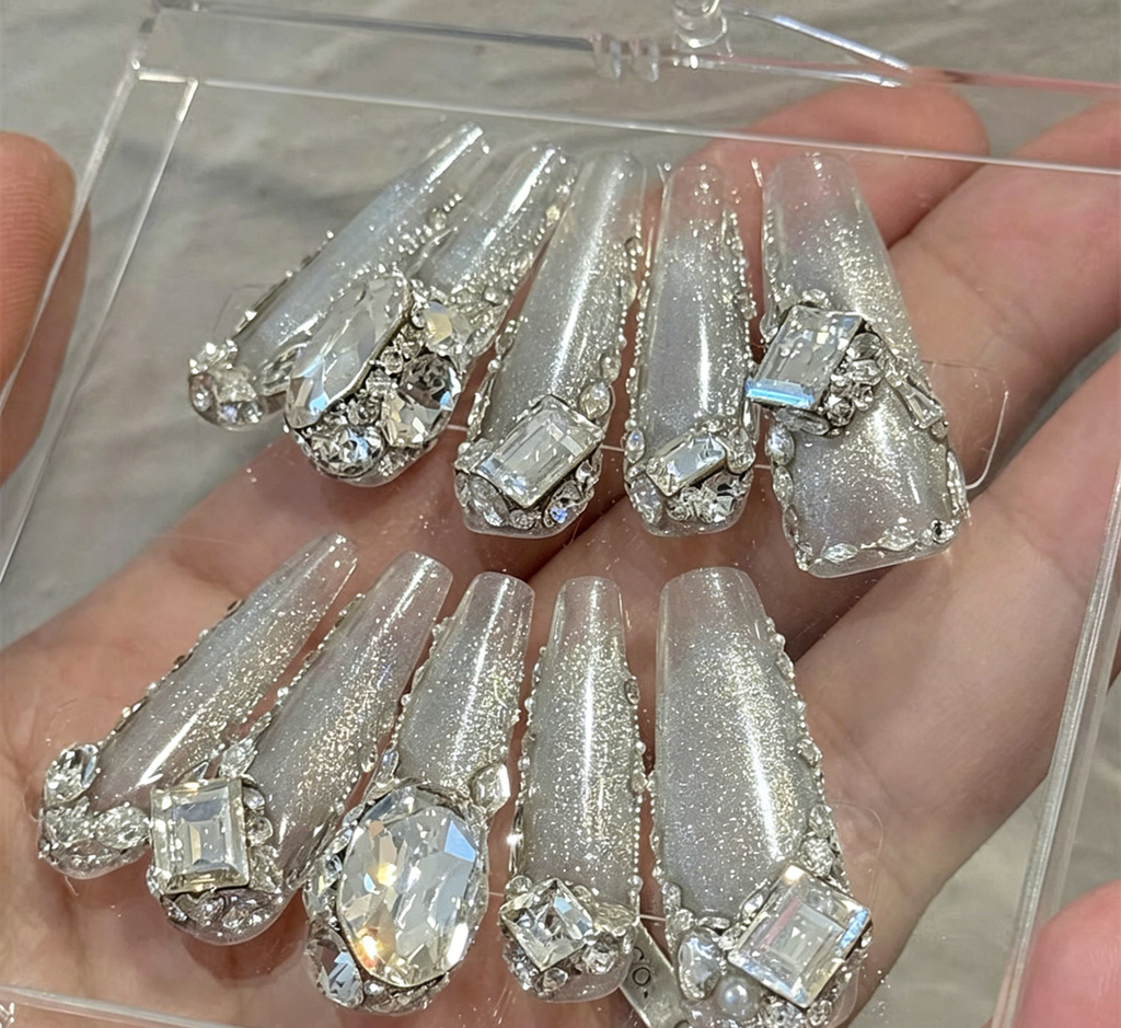 Cat eye wedding nails ins high-end whitening handmade wear nails personalized manicure bridal nails