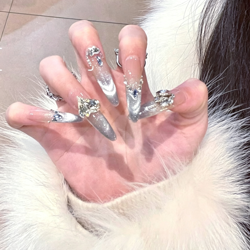 Light blue smile French cat's eye temperament light luxury high-end atmosphere crooked heart diamond hand-worn armor