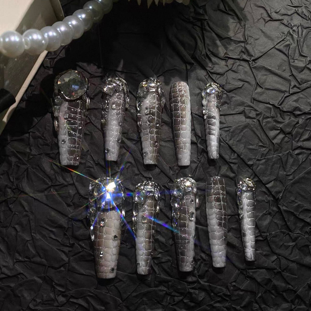 Himalayan crocodile pattern accessible luxury zircon k9 diamond classy handmade wearable nails personalized detachable nails manicure nails