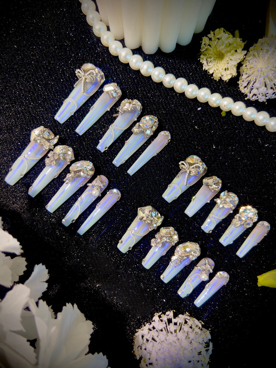 Light pink gradual change blue aurora noble daughter cool feeling full zircon diamond handmade wear nail custom nail manicure