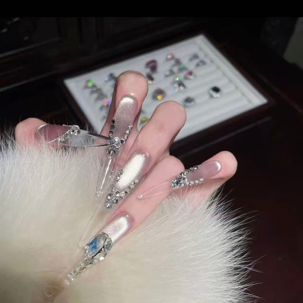 Super Immortal Atmosphere Shining Aurora Full Diamond Cat's Eye Pure Handmade Wedding Photos Nail Art Wear Nail Art