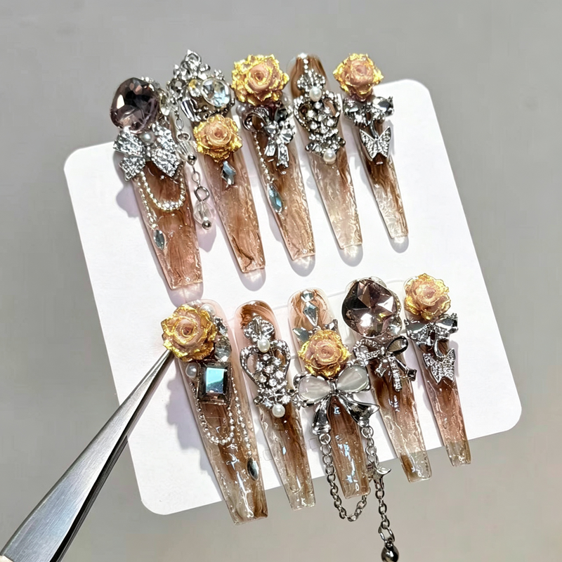 Dry roses, glass, broken ice, sparkling luxury big diamond chain, purely hand-worn armor removable patch